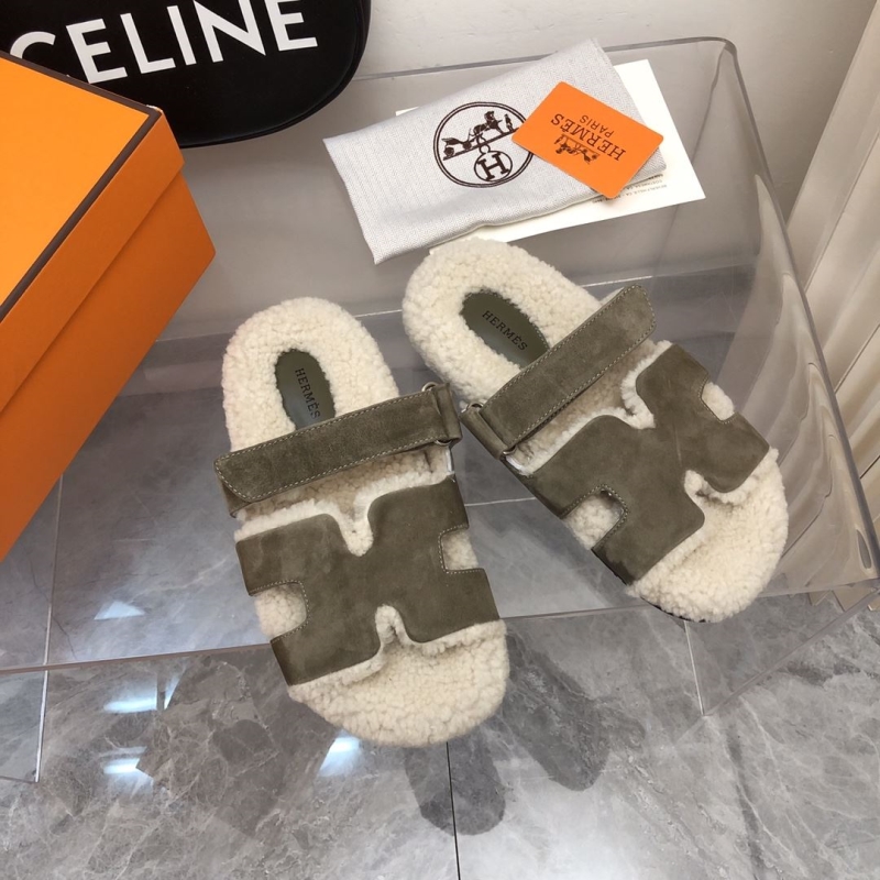 H**mes slippers
